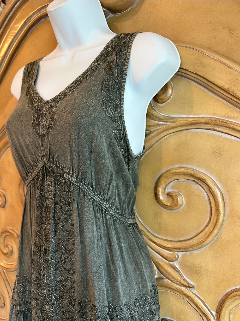 Earthbound Sleeveless Olive Tiered V-Neck Midi Dress - Picture 3 of 11
